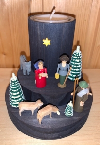 Miniaturleuchter mit Christi Geburt