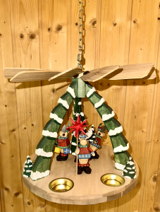 Deckenpyramide Elche Schnee, groß