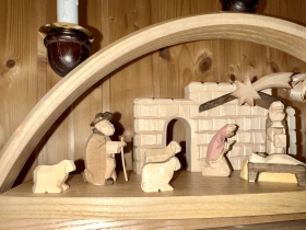 Schwibbogen mit Christi Geburt, Stall, klein farbig