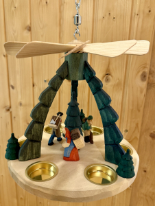 Preview: Deckenpyramide Erzgebirgsfiguren, farbig