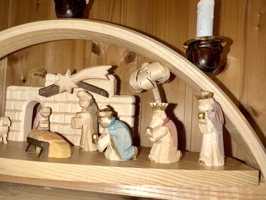 Schwibbogen mit Christi Geburt, Stall, klein farbig