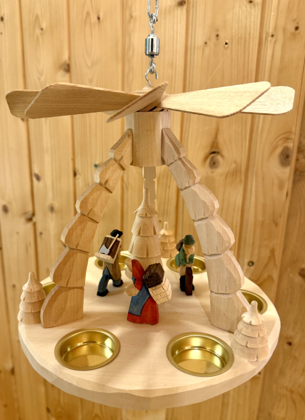 Deckenpyramide Erzgebirgsfiguren, natur